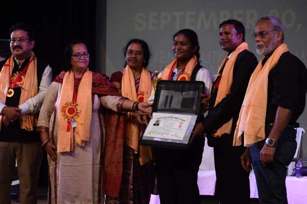 Lyra Nayak received “Odisha Ratna Jatiya Samman 2026”