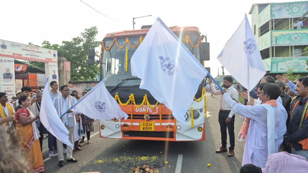 Deputy Chief Minister Smt. Pravati Parida Virtually Flags Off First Pilgrimage under ‘Shree Jagannath Darshan Yojana’