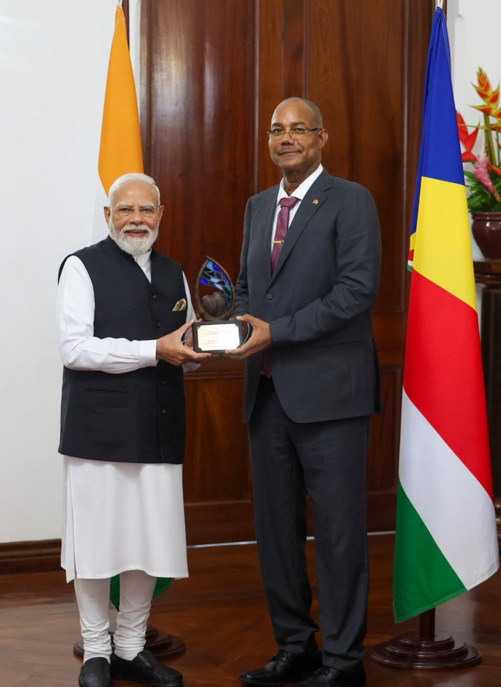 Seychelles confers ‘Guardian of the Blue Horizon’ title on PM Modi