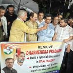 Odisha Pradesh Congress protests in front of Lok Bhavan