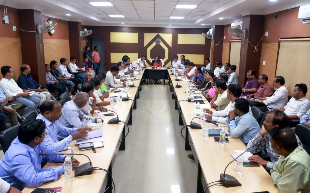 Deputy Chief Minister Pravati Parida Reviews Flood Situation in Jajpur