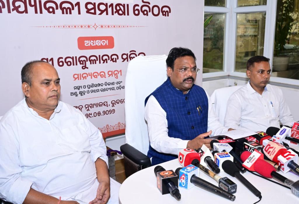 OMFED is committed to the prosperity of dairy farmers: Minister Shri Gokulananda Mallick