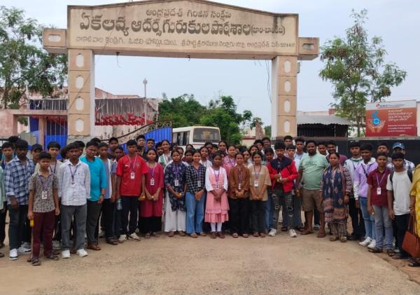 EMRS Mahasingi to Represent Odisha at Zonal-Level Youth Parliament Competition