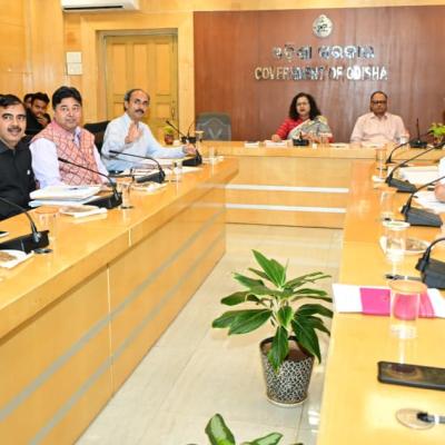 23 investment proposals cleared, covering 11 districts;