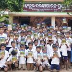 Writer Sucharita donates her books to give up mobile phone and read books to Purnachandrapur Government school