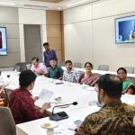 Revenue Secretary Reviews Implementation of Cashless Transactions in All Sub-Registrar Offices Across the State