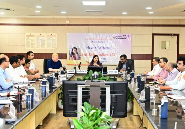 Additional Chief Secretary, H&UD Department Reviews Key Development Projects in Paradip Municipality