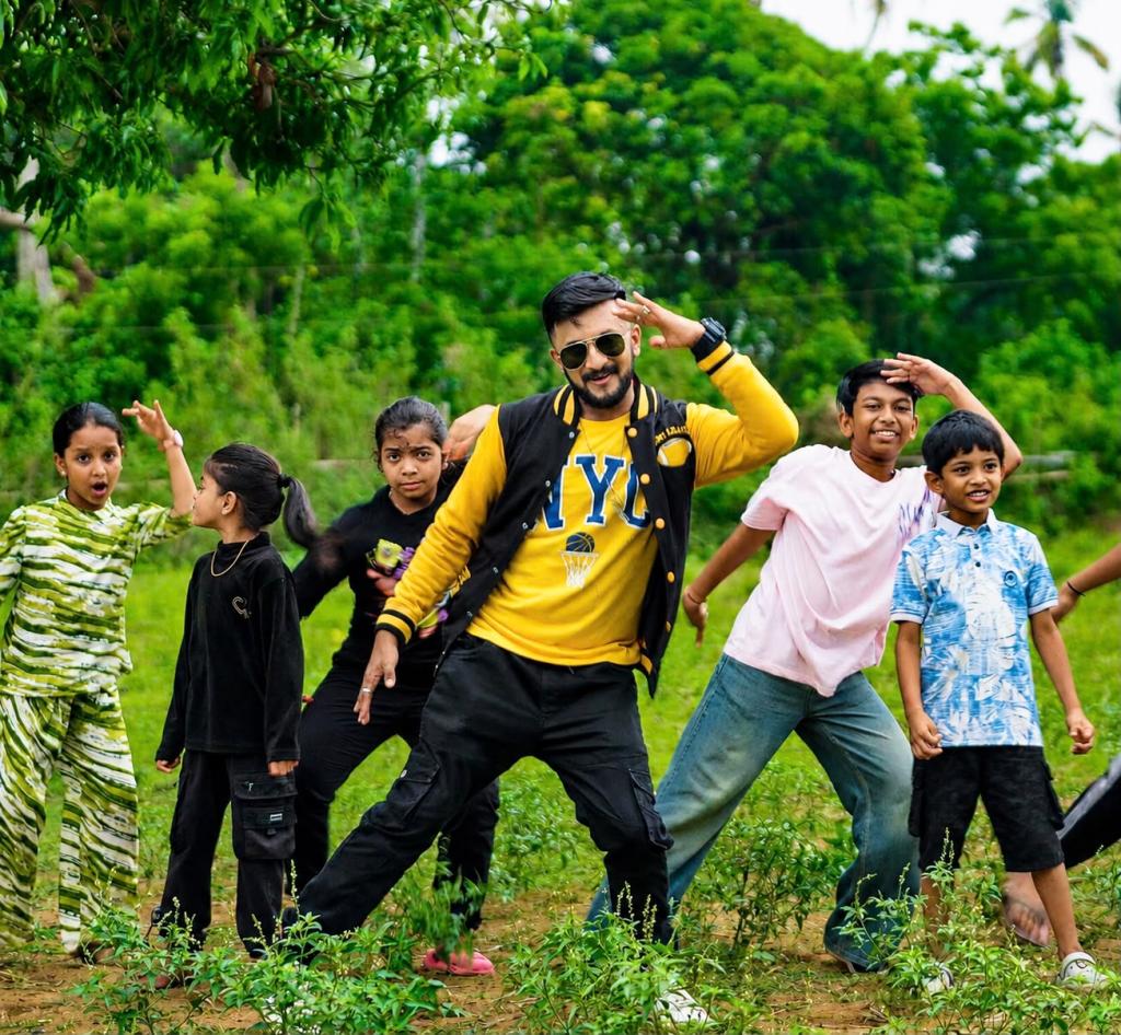 "Jiban Emiti Chalithau" Music Video Released