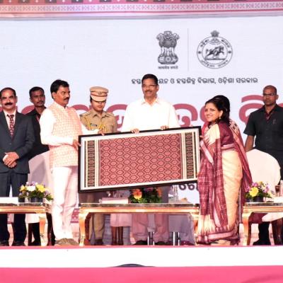 12th National Handloom Day Celebrated in Odisha with Focus on Heritage, Innovation and  Sustainable Fashion