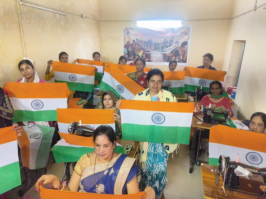 SHGs prepare 60 lakh National Flags under Har Ghar Tiranga 2026