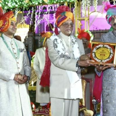 Senior Philatelist Sudhir Jain Honored by the Maharaja of Rewa in a Grand Ceremony