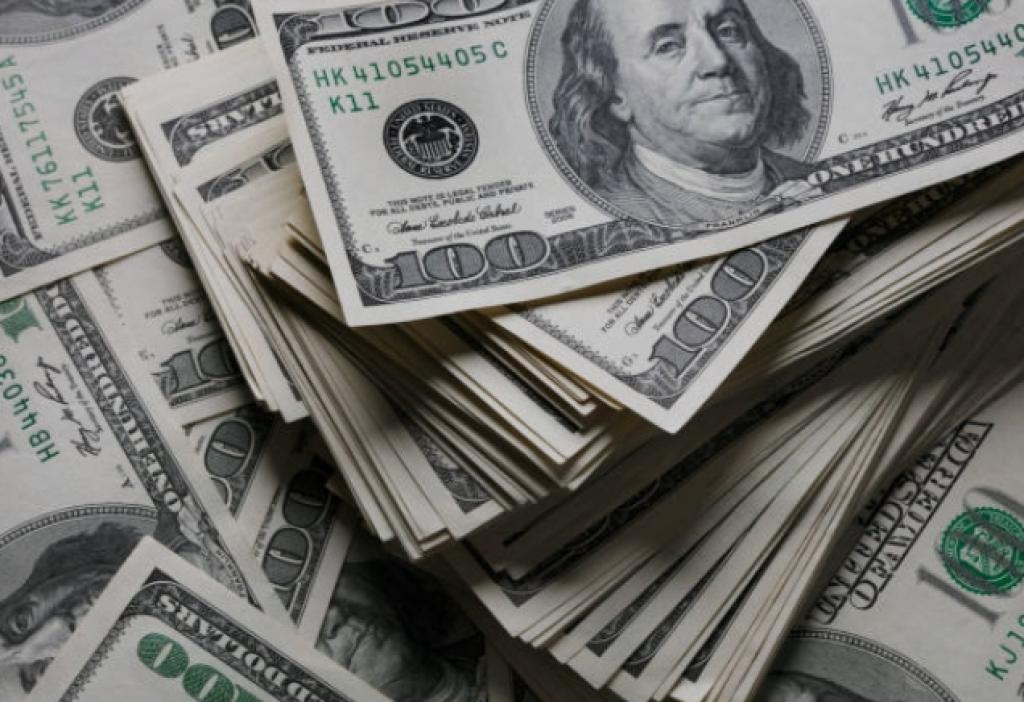 Indian rupee has fallen to its all-time low