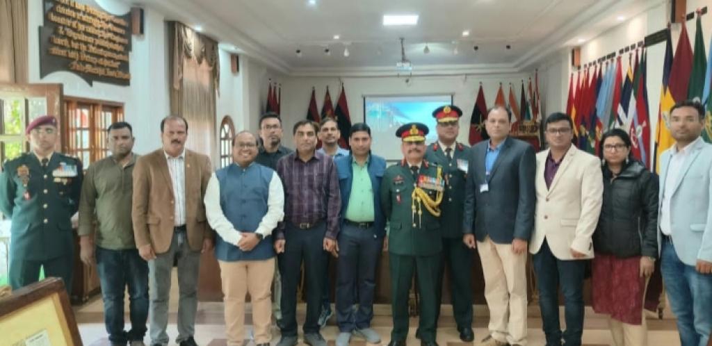 Governor of Himachal Pradesh Interacts with Odisha Media Delegation